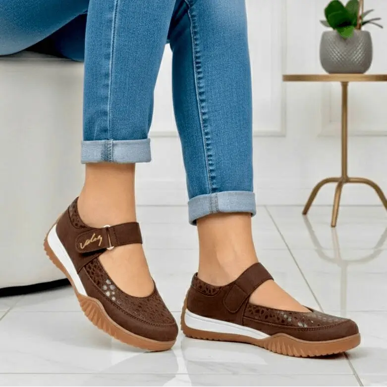 Zapatos casuales mujer Mafalda Isabel en marrón café con correa de velcro, suela de goma antideslizante, plantilla acolchonada y parte superior perforada transpirable, ligeros y cómodos para uso diario
