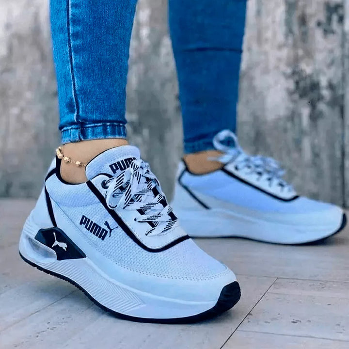 Zapatillas Sport Run casuales blancas unisex con suela acolchada, ideales para un look deportivo y moderno