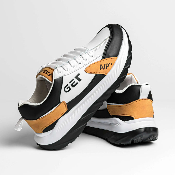 Zapatillas deportivas para hombre en colores blanco, negro y detalles en camel, diseño moderno y cómodo, suela antideslizante y material transpirable perfectas para uso diario y actividades al aire libre, calzado ligero con amortiguación que ofrece soporte óptimo para caminar o correr.