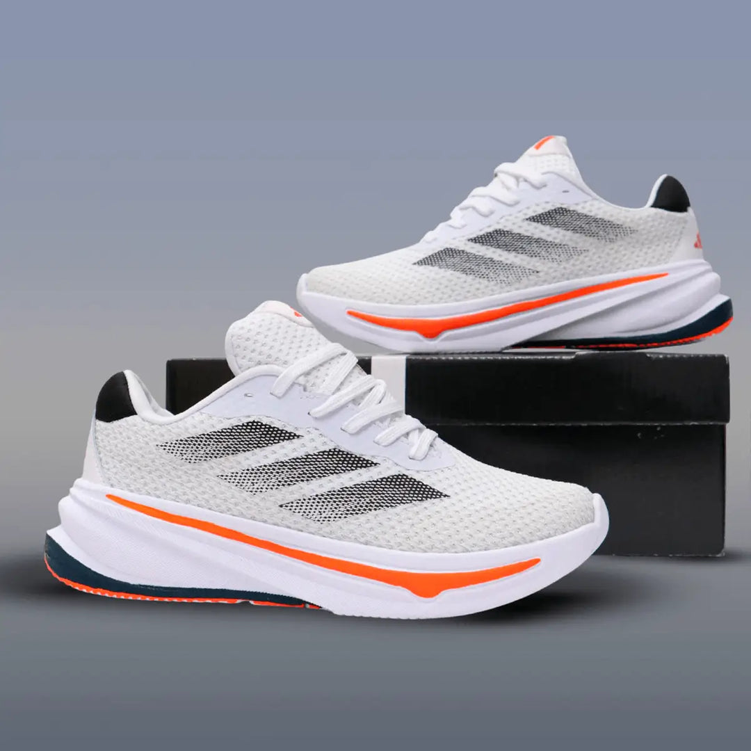 Zapatillas deportivas blancas modelo Supernova para hombre, con diseño ligero y transpirable, suela con amortiguación avanzada para máxima comodidad al correr o caminar, ideales para fitness y uso diario, con detalles naranjas que ofrecen estilo moderno y durabilidad superior.